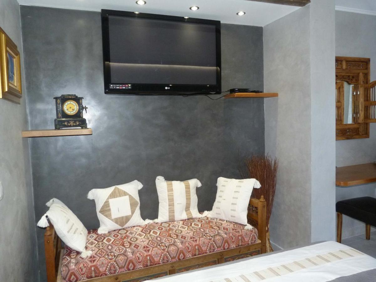 Les Bambous B&B Levens Dış mekan fotoğraf
