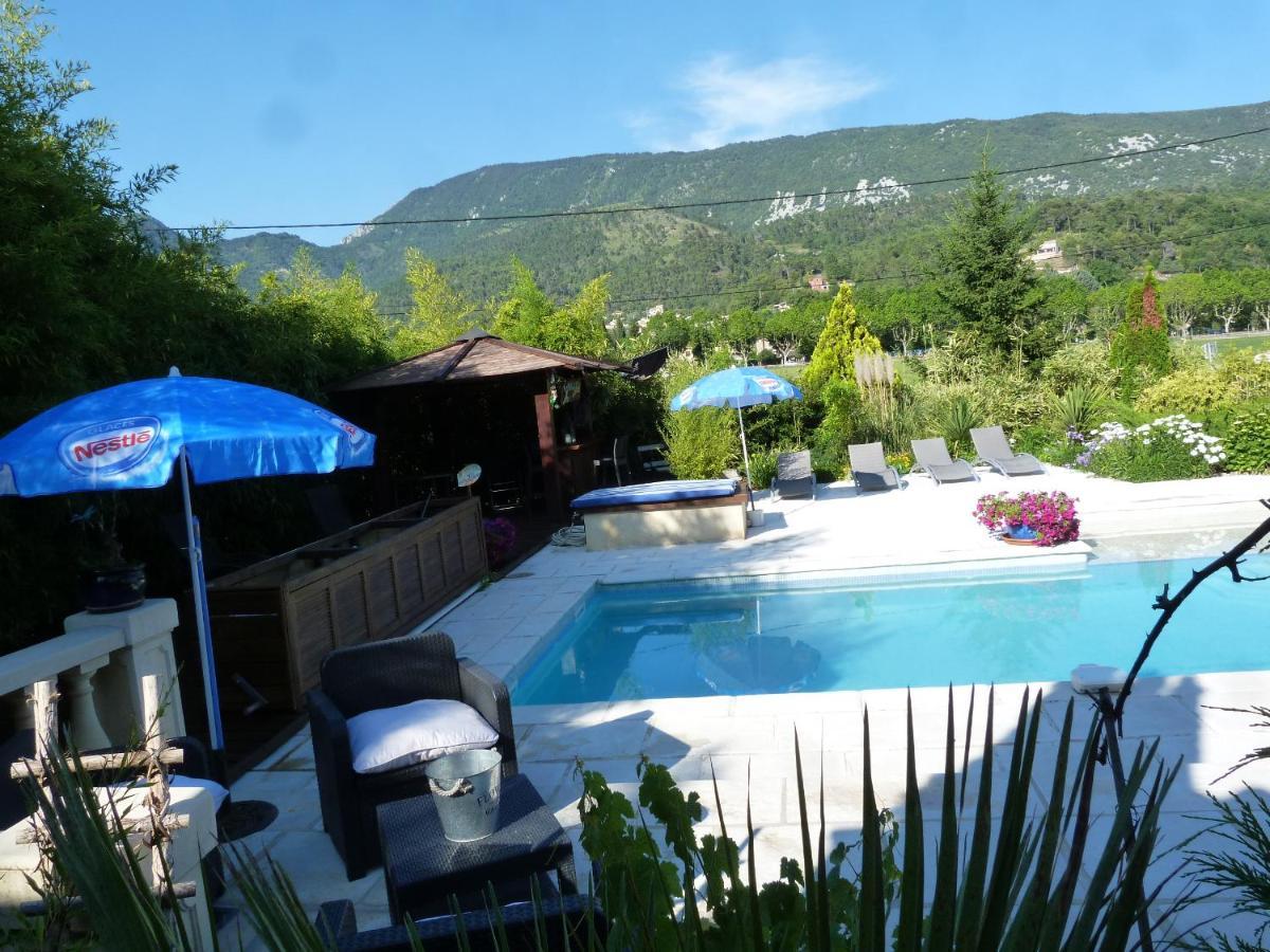Les Bambous B&B Levens Dış mekan fotoğraf