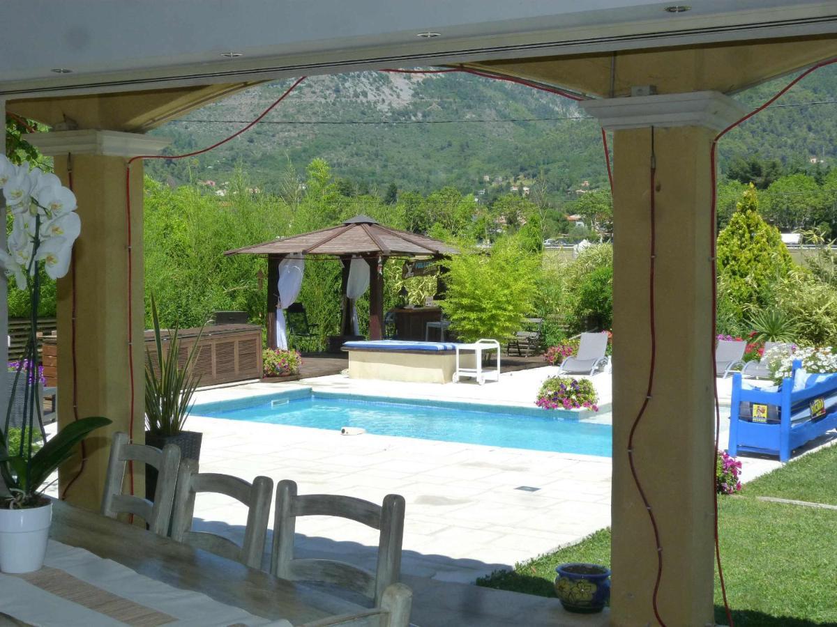 Les Bambous B&B Levens Dış mekan fotoğraf